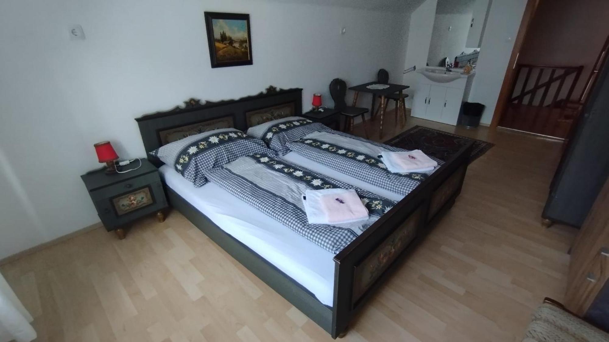 Steinadler Apartman Dog-Friendly, Quiet, Garden House With Private Parking And Beautiful Views Murau Kültér fotó